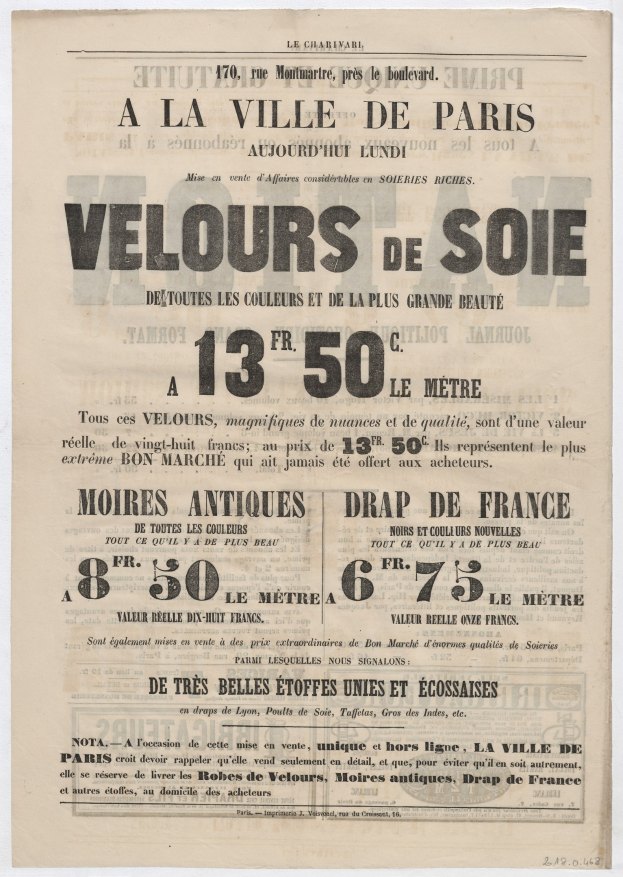 Schwarz-weißes Werbeplakat für einen Pariser Laden mit Text- und numerischen Auflistungen auf altem Papier.