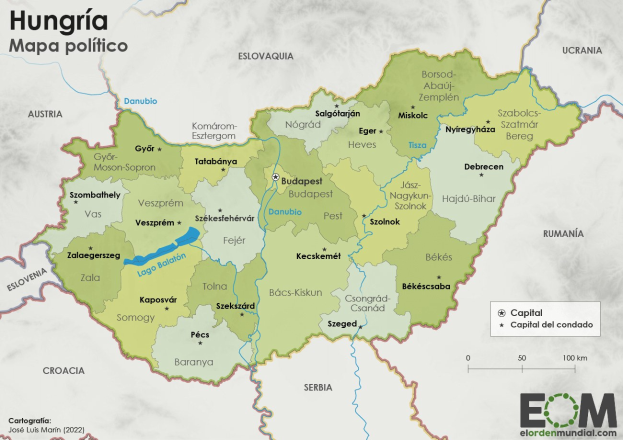 Detailierte politische Karte von Ungarn, die Städte, Flüsse und geografische Merkmale zeigt, mit Text und einem Logo in der rechten unteren Ecke.