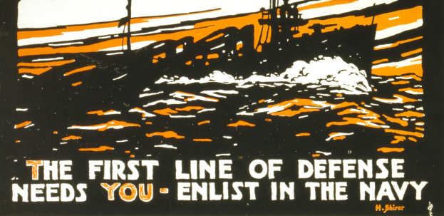 Plakat mit fettem schwarzem Text "Die erste Verteidigungslinie braucht dich - melde dich bei der Marine" auf einem weißen Hintergrund, eingerahmt von einem marineblauen Rand, mit einer Silhouette eines Marine-Schiffs im Hintergrund.