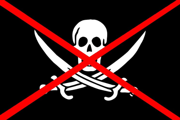 Piratenflagge mit einem weißen Schädel und gekreuzten roten Schwertern in der Mitte auf einem dunklen Hintergrund.