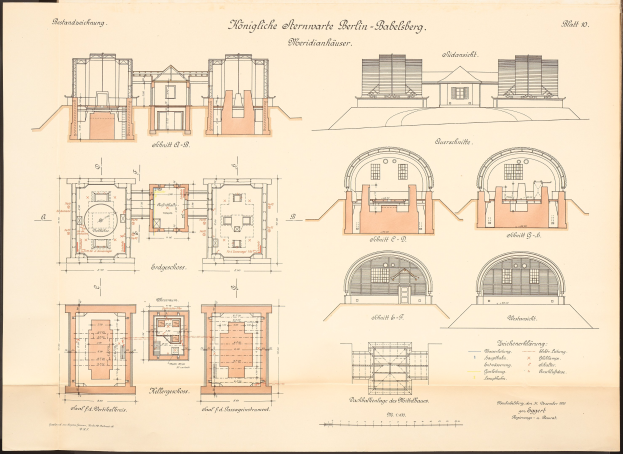 Architektonische Zeichnung eines Gebäudes mit zahlreichen Fenstern und Ansichten sowie detaillierte Pläne für das Berlin-Bakliskberg-Projekt, das detaillierte Skizzen und Anmerkungen auf altem Papier enthält.