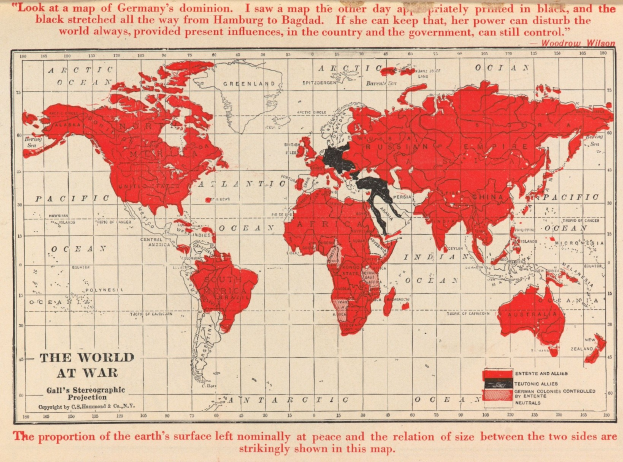 Ein Plakat mit der Aufschrift "Die Welt im Krieg" mit einer roten und schwarzen Weltkarte mit verschiedenen Rottönen, die das Ausmaß des Krieges anzeigen.