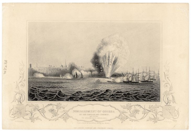 Schwarze und weiße Zeichnung eines Schlachtschiffs im Wasser mit Rauch, umgeben von kleineren Booten, mit Text unten: 'Belagerung von Odessa durch die Engländer und Franzosen.'