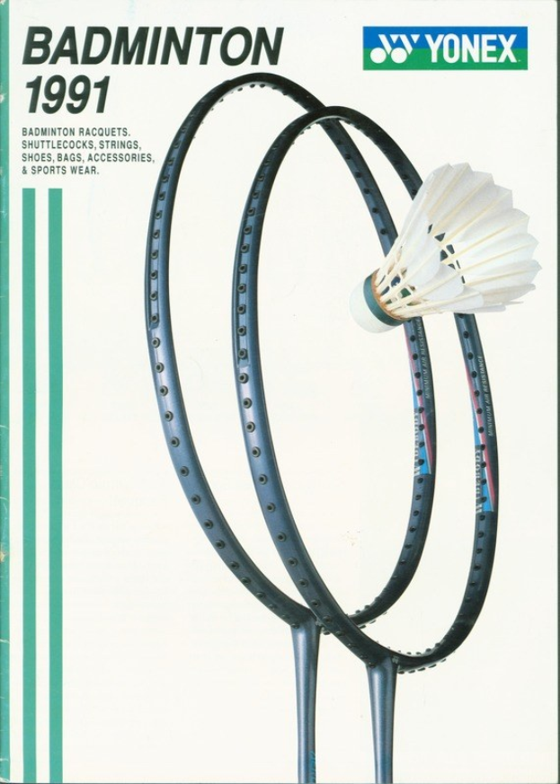 Ein Yonex 1991 Badminton-Schlägerplakat mit zwei Schlägern und einem Shuttlecock mit Werbetext.