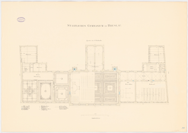 Floor plan drawing of the Staatliches Gymnasium in Breslau with numerous windows and text annotations.