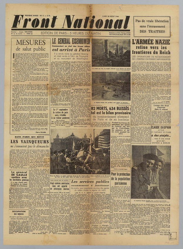 Gelblicher französischer Zeitungsartikel 'Front National' mit schwarzer Tinte und Fotos eines Mannes im Anzug und einer Frau im Kleid, die beide in die Ferne schauen.