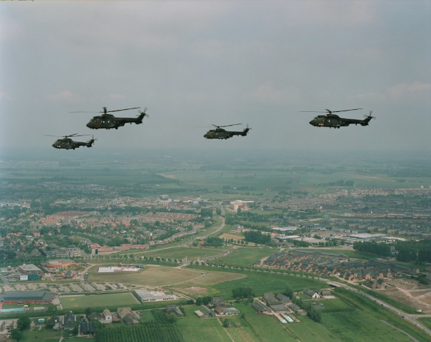 Diskussion über italienische Angriffshubschrauber und steigende Luftverteidigung nachfrage auf der ILA Berlin